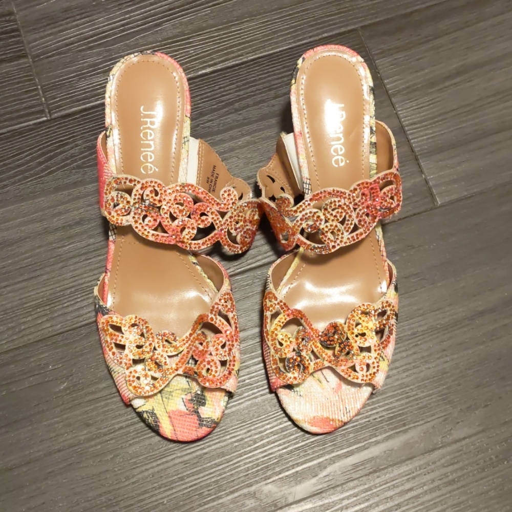 Coral kitten heels